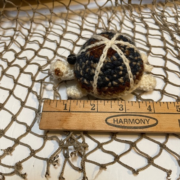 Crochet Cream & Blue Lava Bead Essential Oil Diffuser Gopher Turtle Ornament SK - Picture 6 of 7